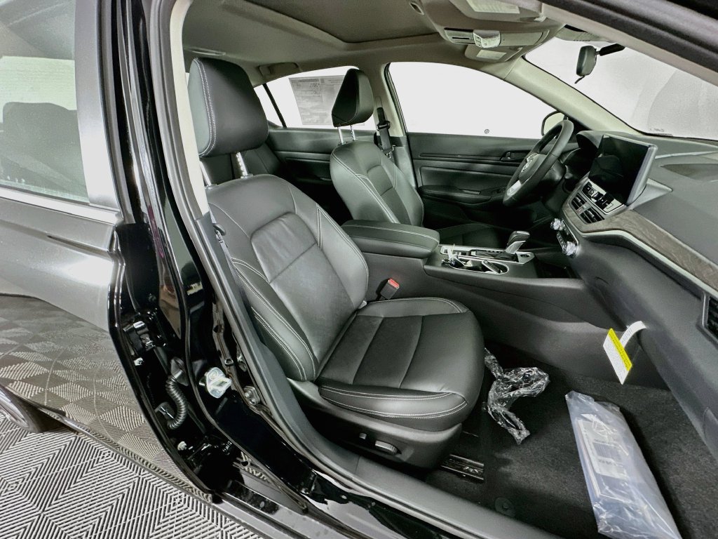 New 2026 Nissan Altima 2.5 SV w/ SV Premium Package FWD image 36