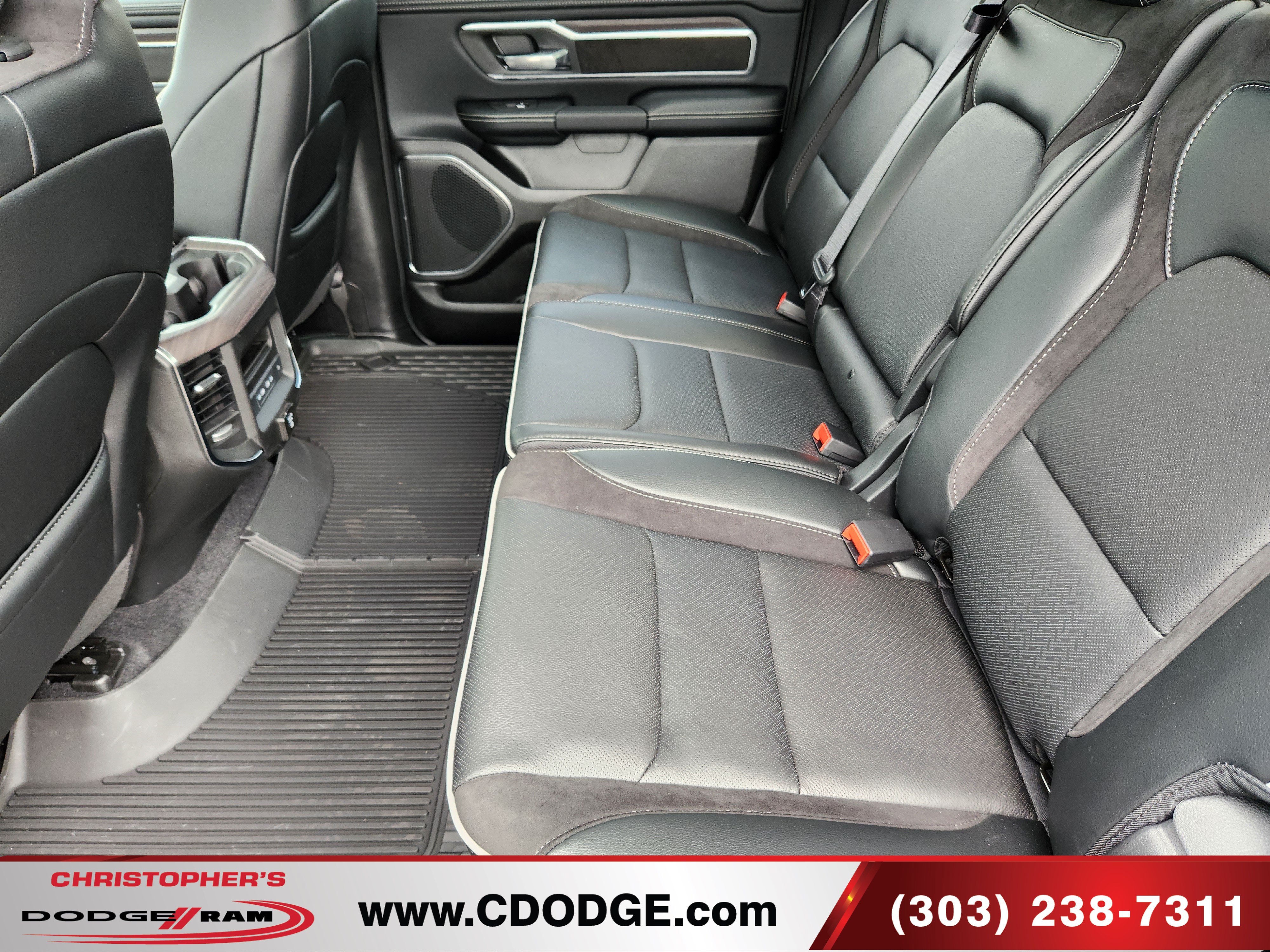 Used 2026 RAM 1500 Laramie w/ Laramie Preferred Package AWD/4WD image 18