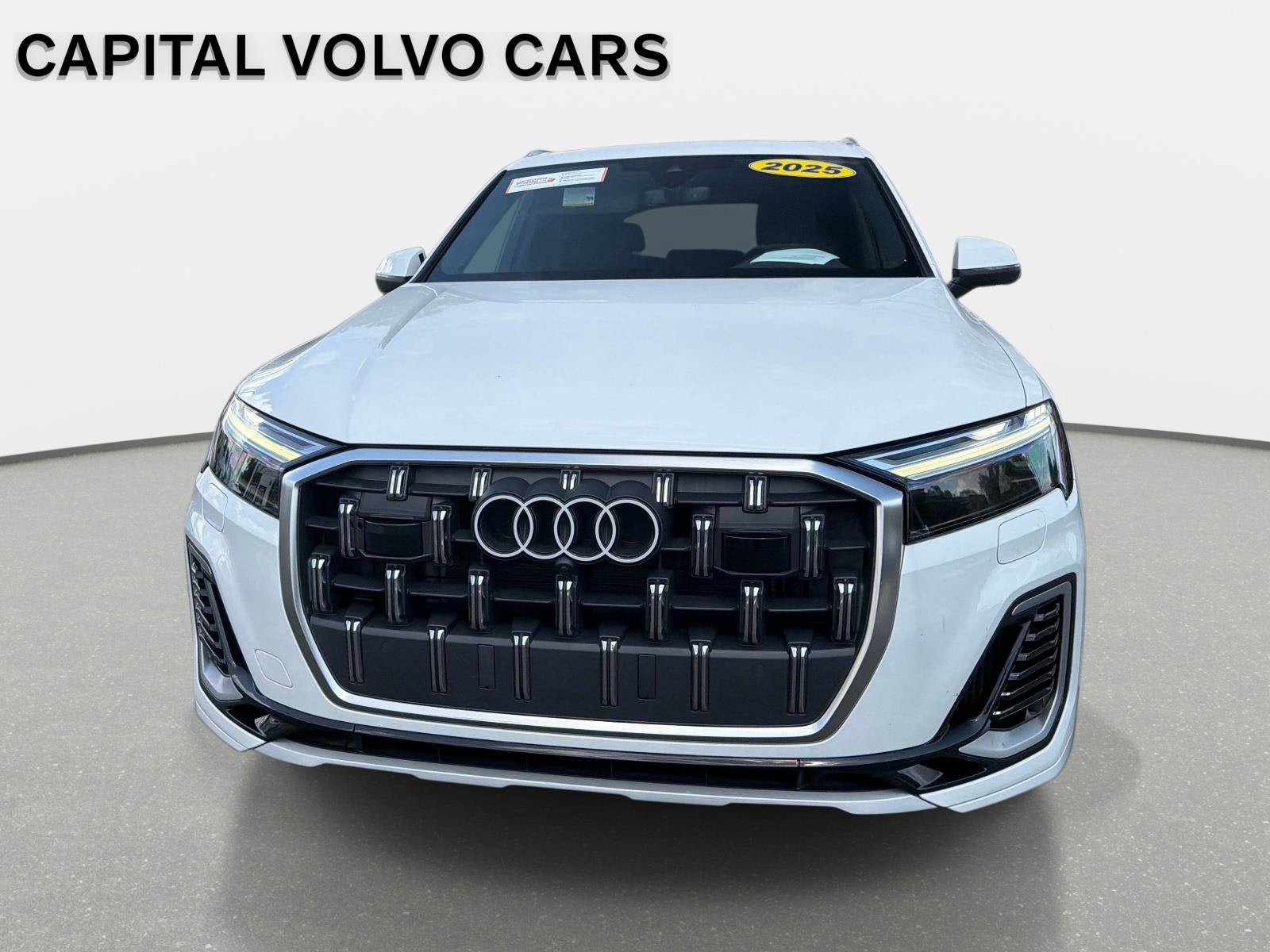 Used 2025 Audi Q7 3.0T Premium Plus AWD/4WD image 2