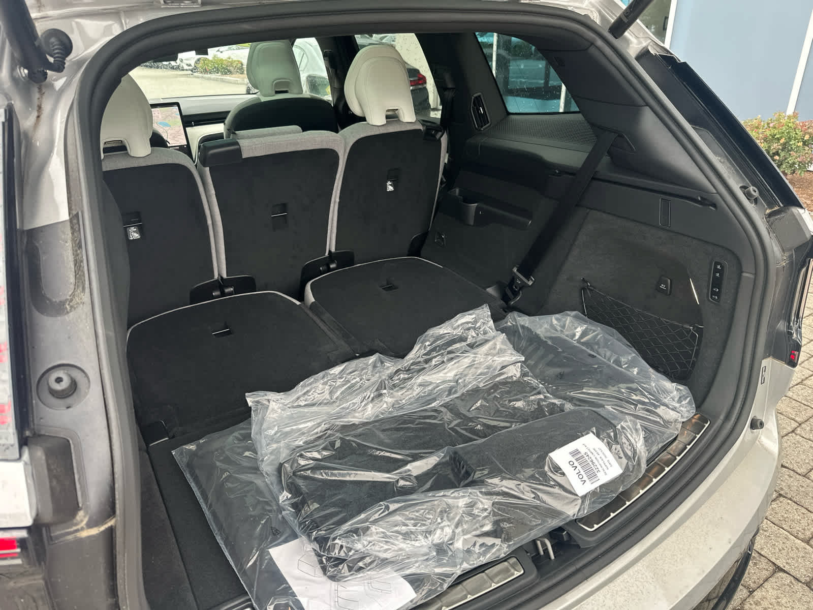 Used 2025 Volvo EX90 Ultra AWD/4WD image 34