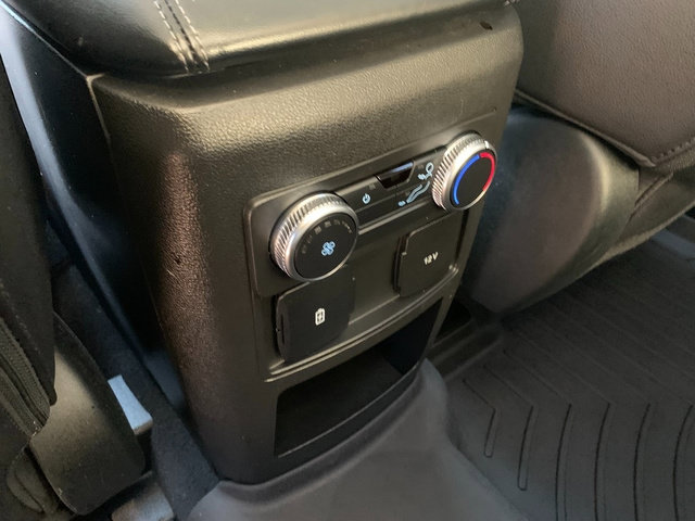 Used 2021 Ford Explorer XLT w/ Equipment Group 202A AWD/4WD image 24