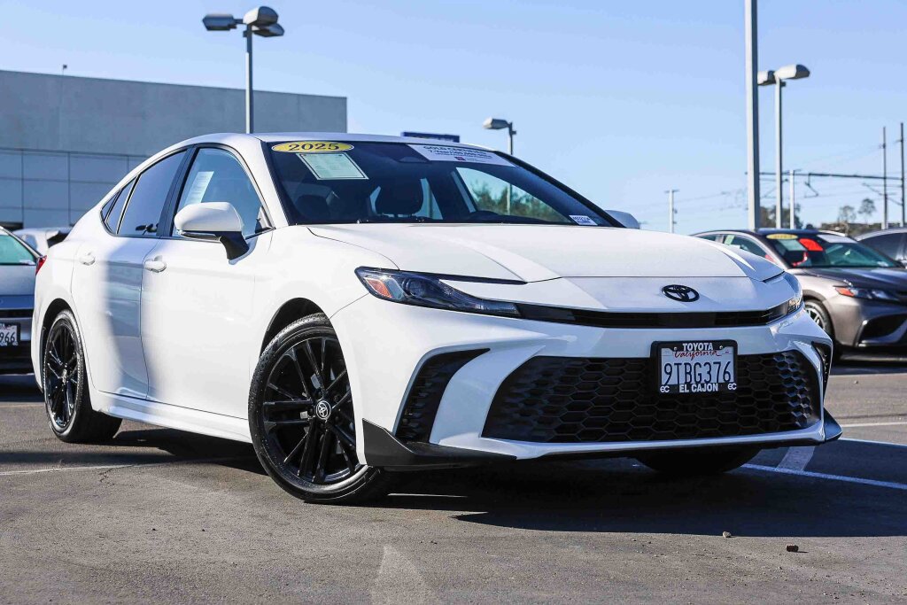 Certified 2025 Toyota Camry SE