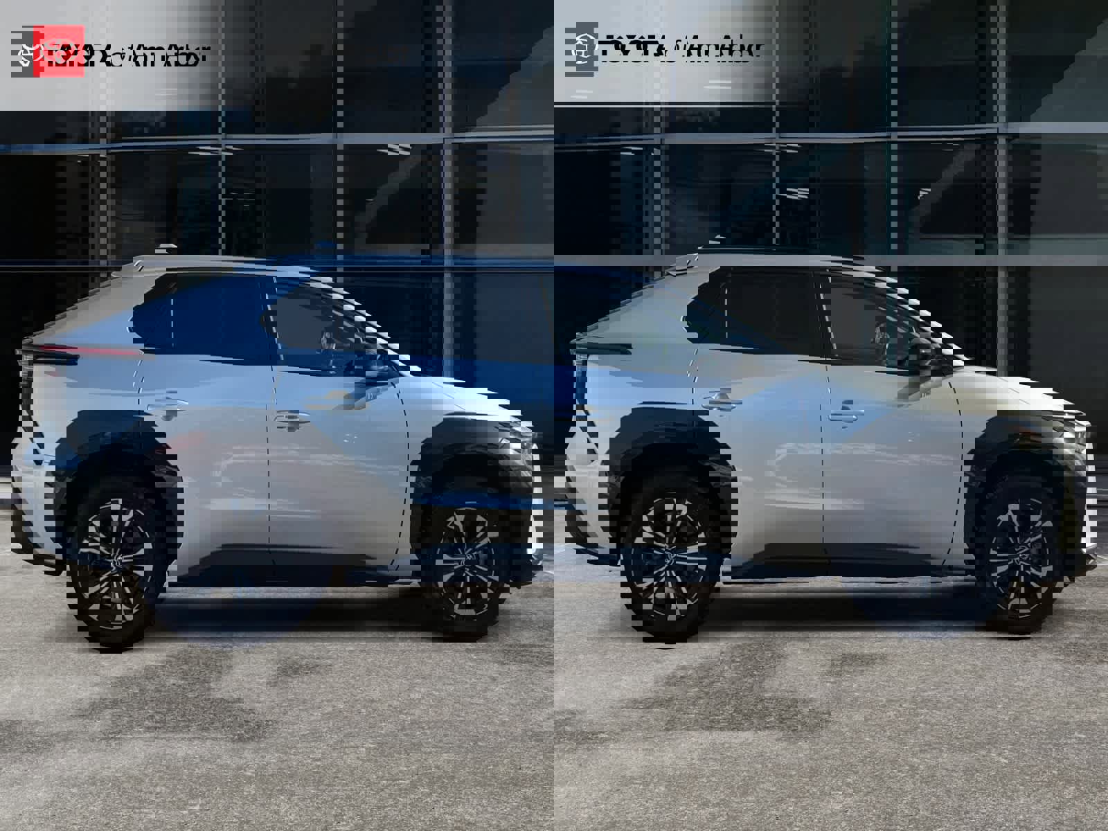 Used 2024 Toyota bZ4X XLE image 13