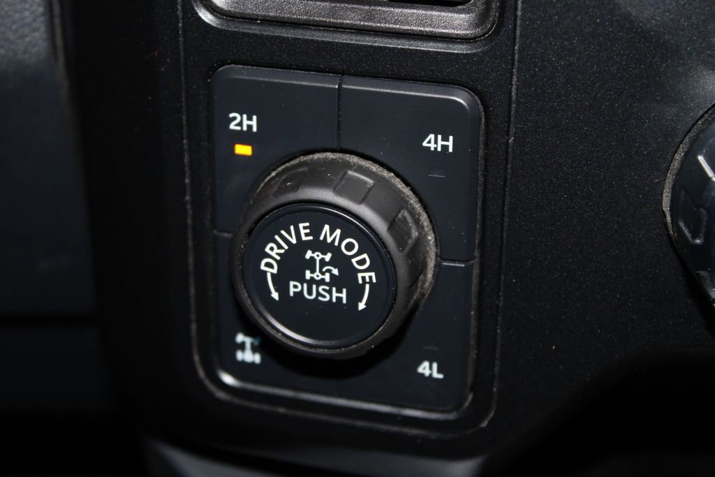 Used 2024 Ford F350 Lariat w/ Tremor Off-Road Package image 48