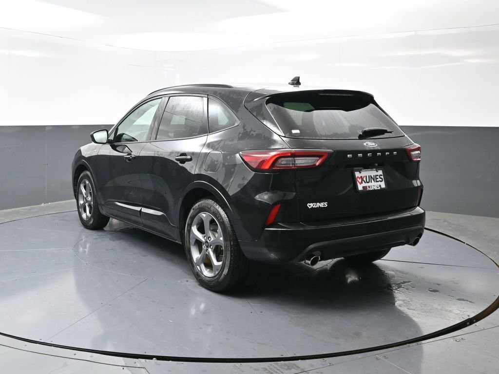 Used 2024 Ford Escape ST-Line image 12