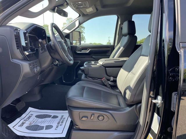 Used 2024 Chevrolet Silverado 2500 LT w/ Convenience Package AWD/4WD image 16