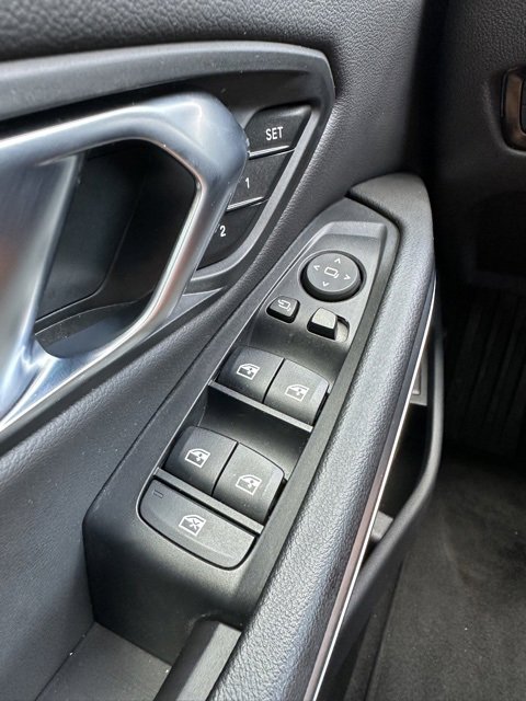 Used 2022 BMW 330i xDrive Sedan w/ Driving Assistance Package image 18