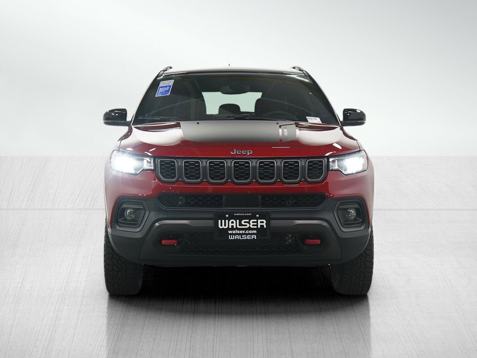 Used 2025 Jeep Compass Trailhawk image 8