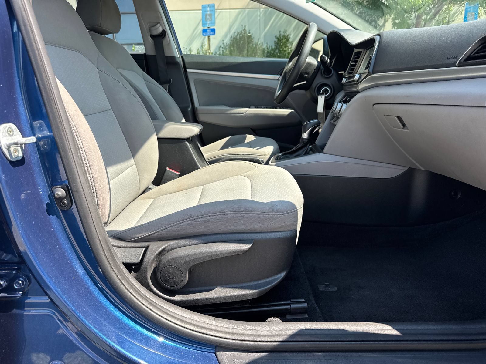 Used 2019 Hyundai Elantra SEL FWD image 13