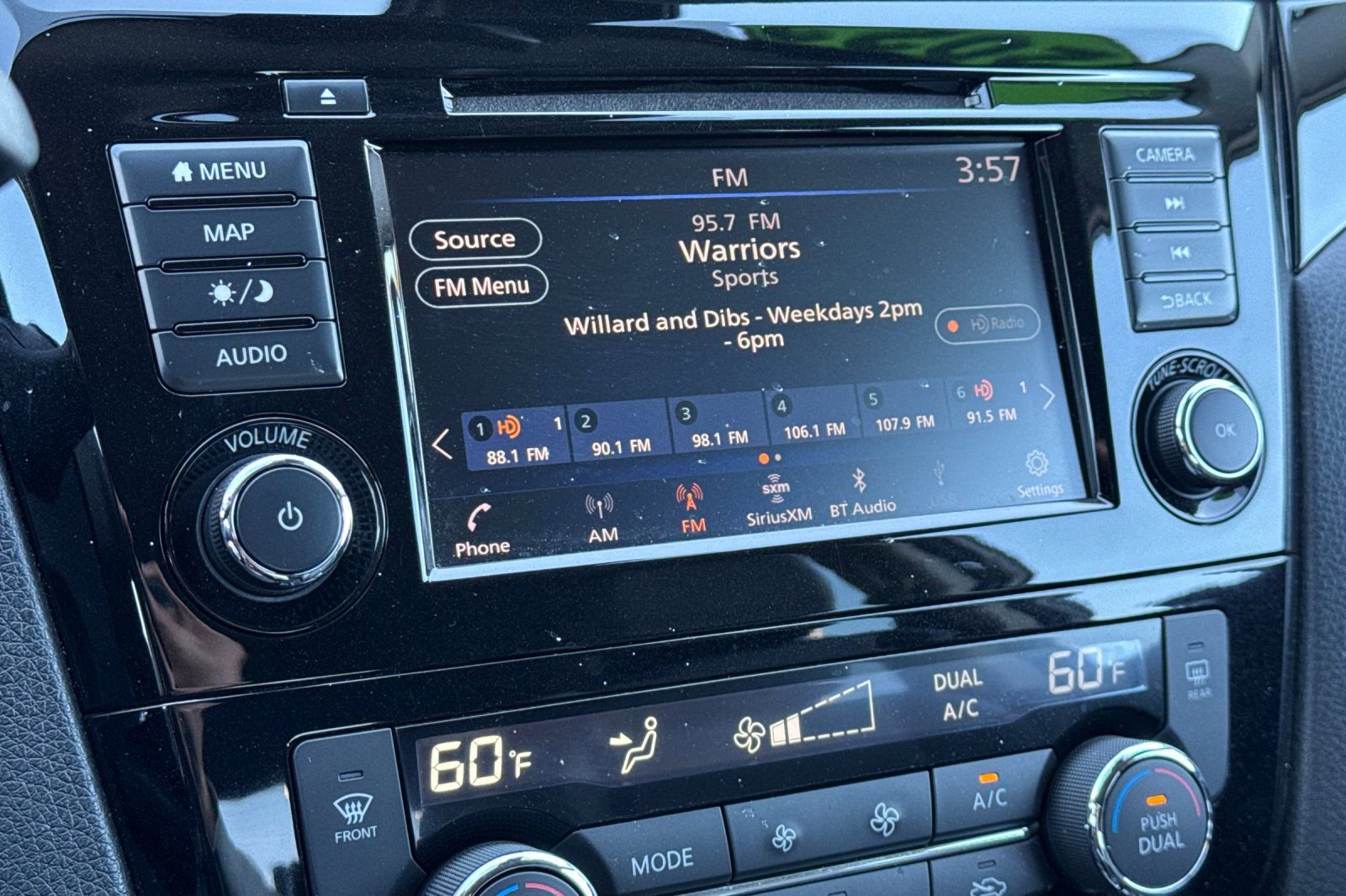 Used 2022 Nissan Rogue Sport SL image 18