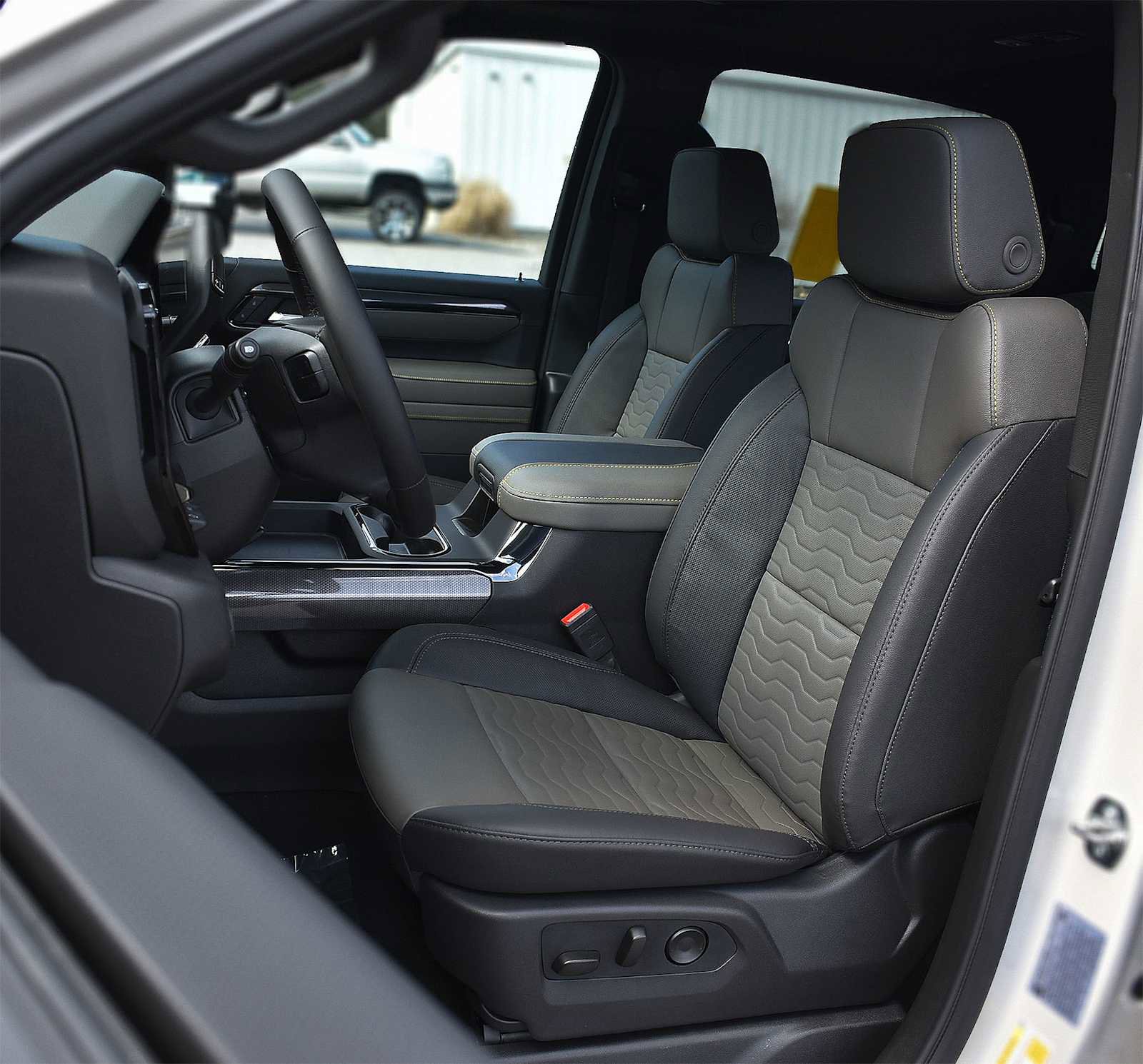 New 2026 Chevrolet Silverado 2500 ZR2 w/ Snow Plow Prep/Camper Package image 10