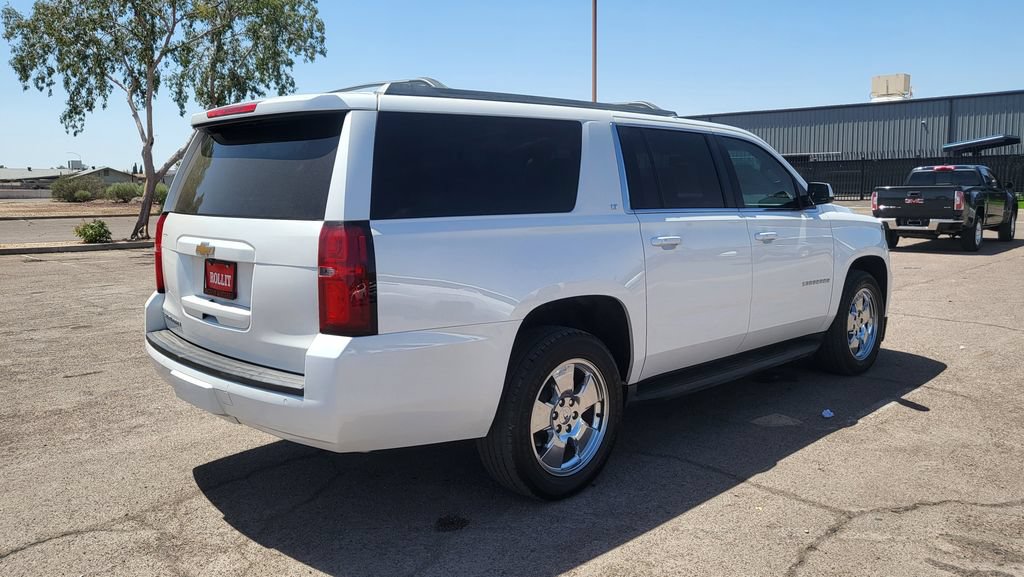 Used 2017 Chevrolet Suburban LT RWD image 11