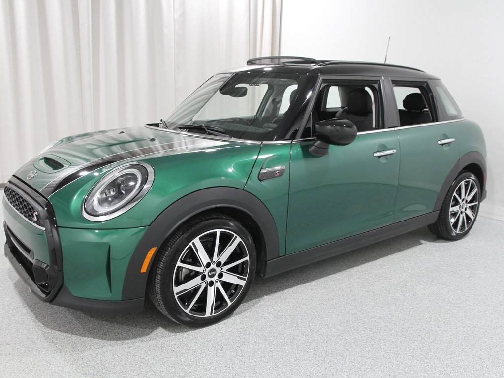 Certified 2023 MINI Cooper S image 3