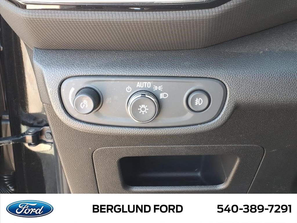 Used 2022 Chevrolet TrailBlazer LT FWD image 18