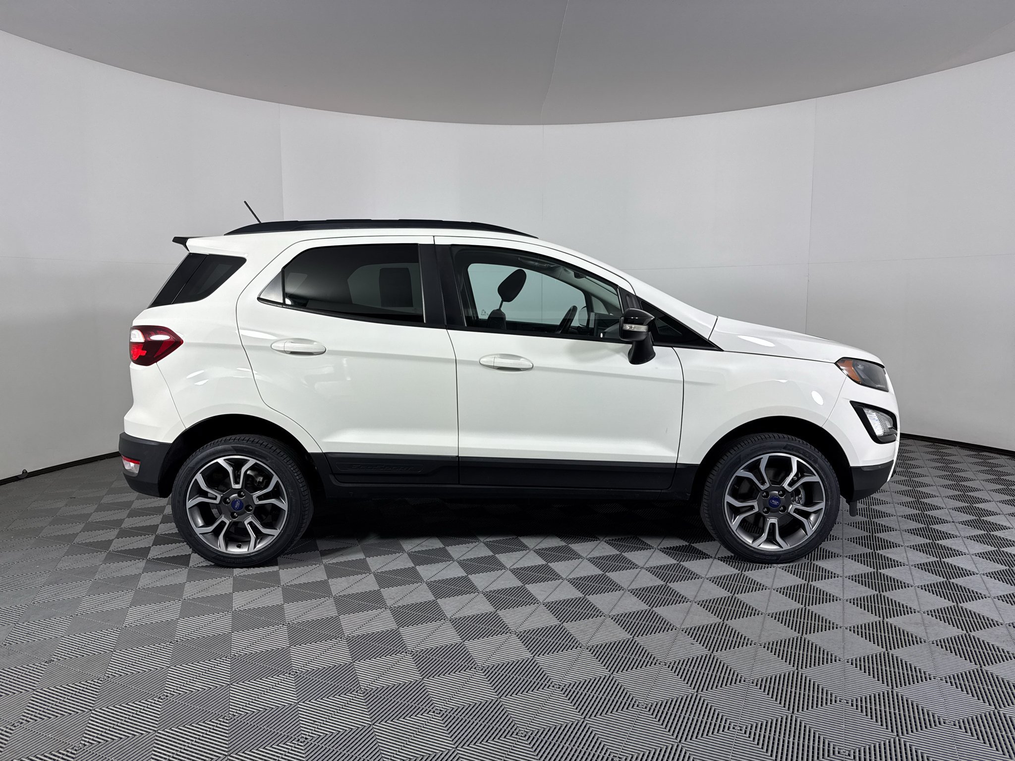 Used 2020 Ford EcoSport SES w/ SES Black Appearance Package AWD/4WD image 14