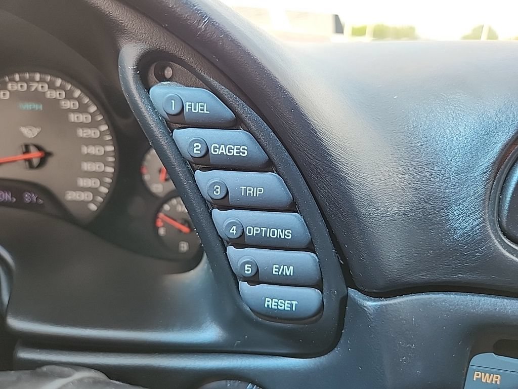 Used 1999 Chevrolet Corvette Coupe w/ Lighting Pkg RWD image 15