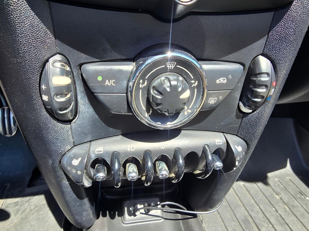 Used 2013 MINI Cooper Roadster S image 17