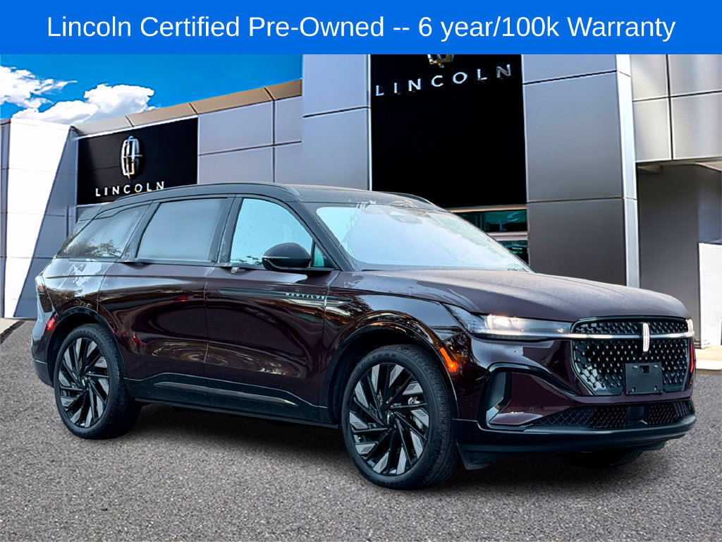 Used 2025 Lincoln Nautilus Reserve w/ Jet Appearance Package