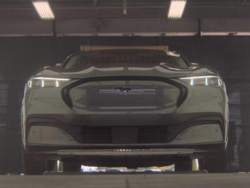 Used 2023 Ford Mustang Mach-E Premium AWD/4WD image 4