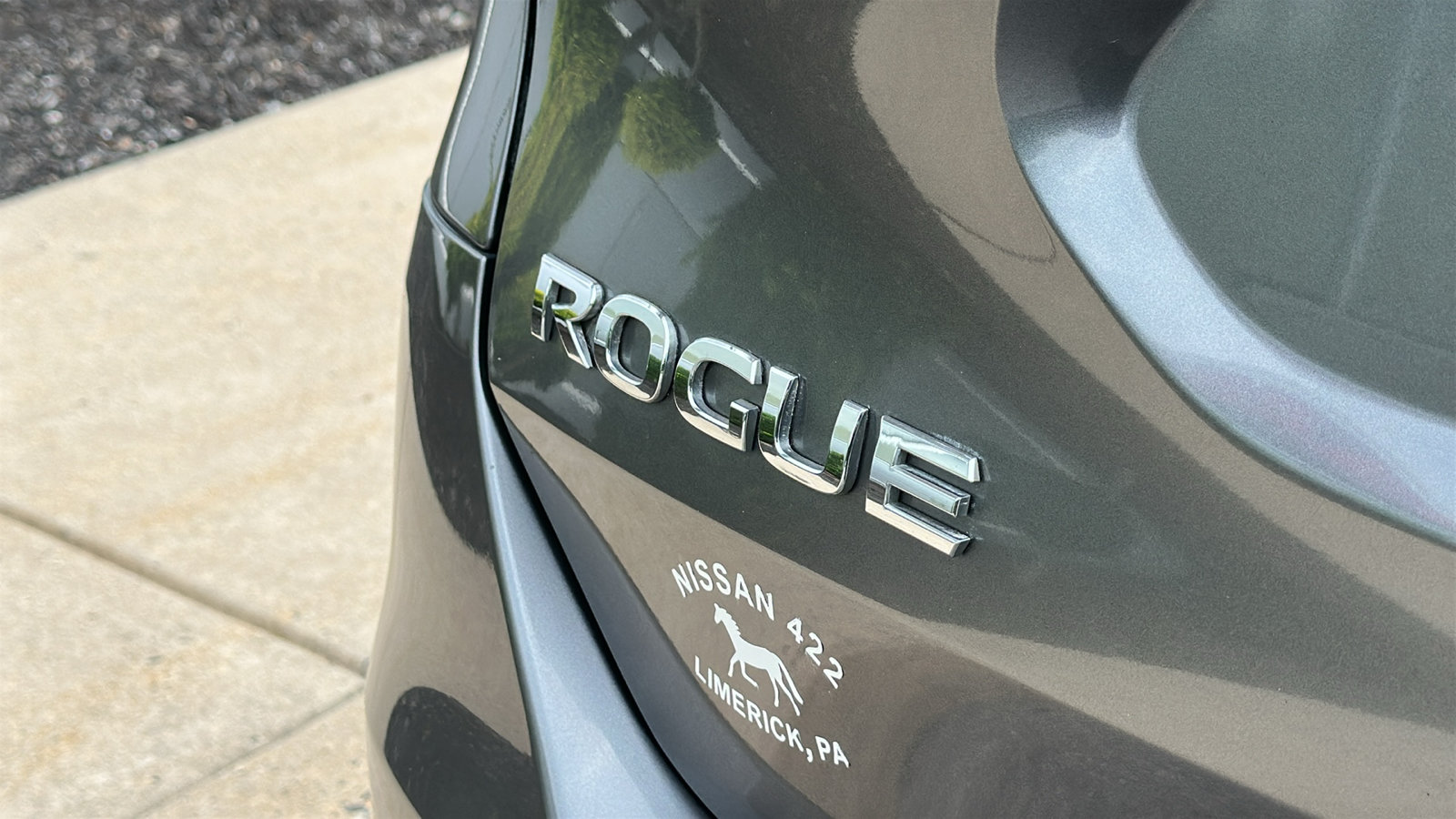 Used 2016 Nissan Rogue S AWD/4WD image 9