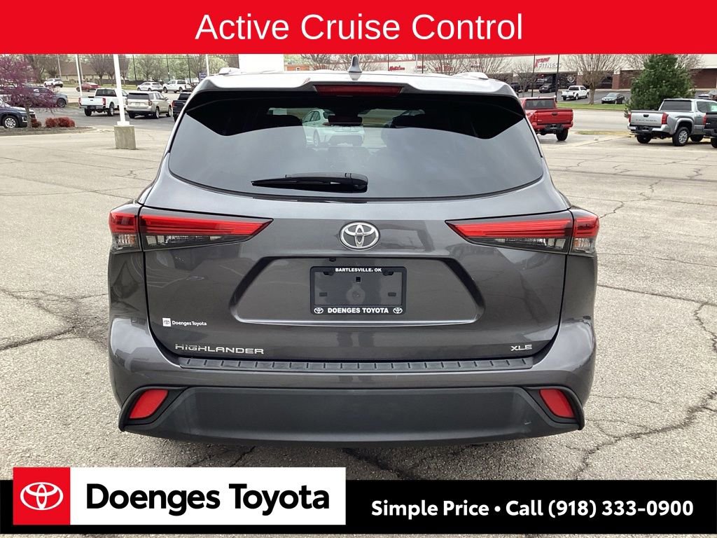 Used 2022 Toyota Highlander XLE image 7