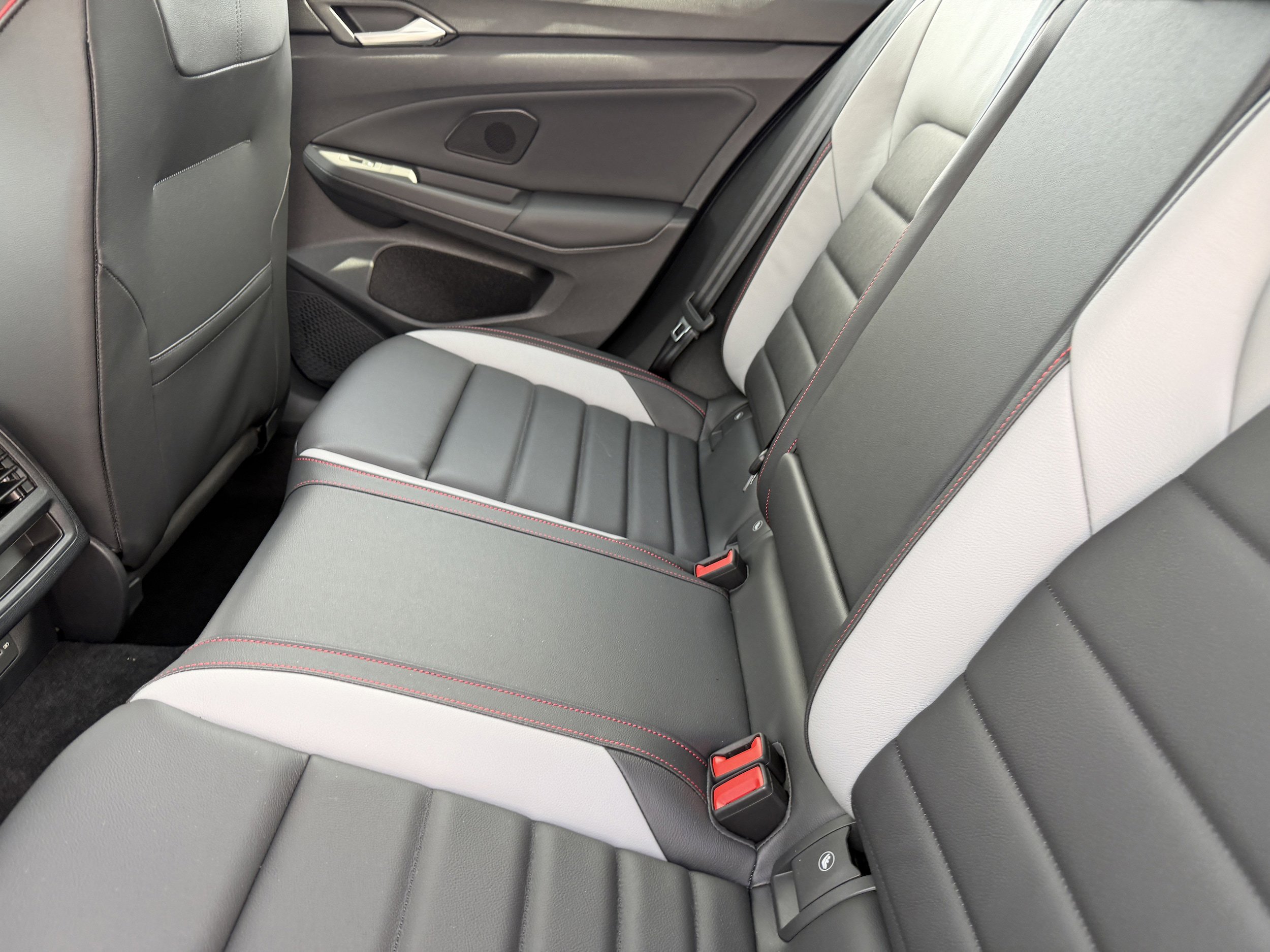 New 2026 Volkswagen GTI SE image 15
