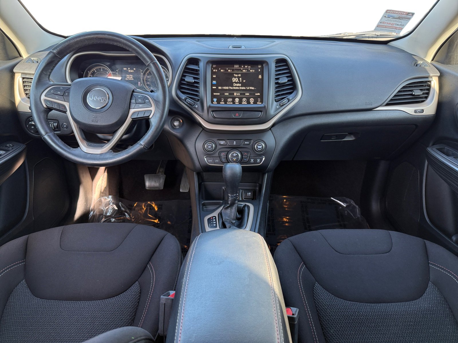 Used 2017 Jeep Cherokee 75th Anniversary image 10