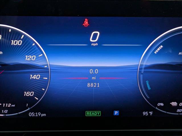 Used 2025 Mercedes-Benz GLC 350e 4MATIC image 11