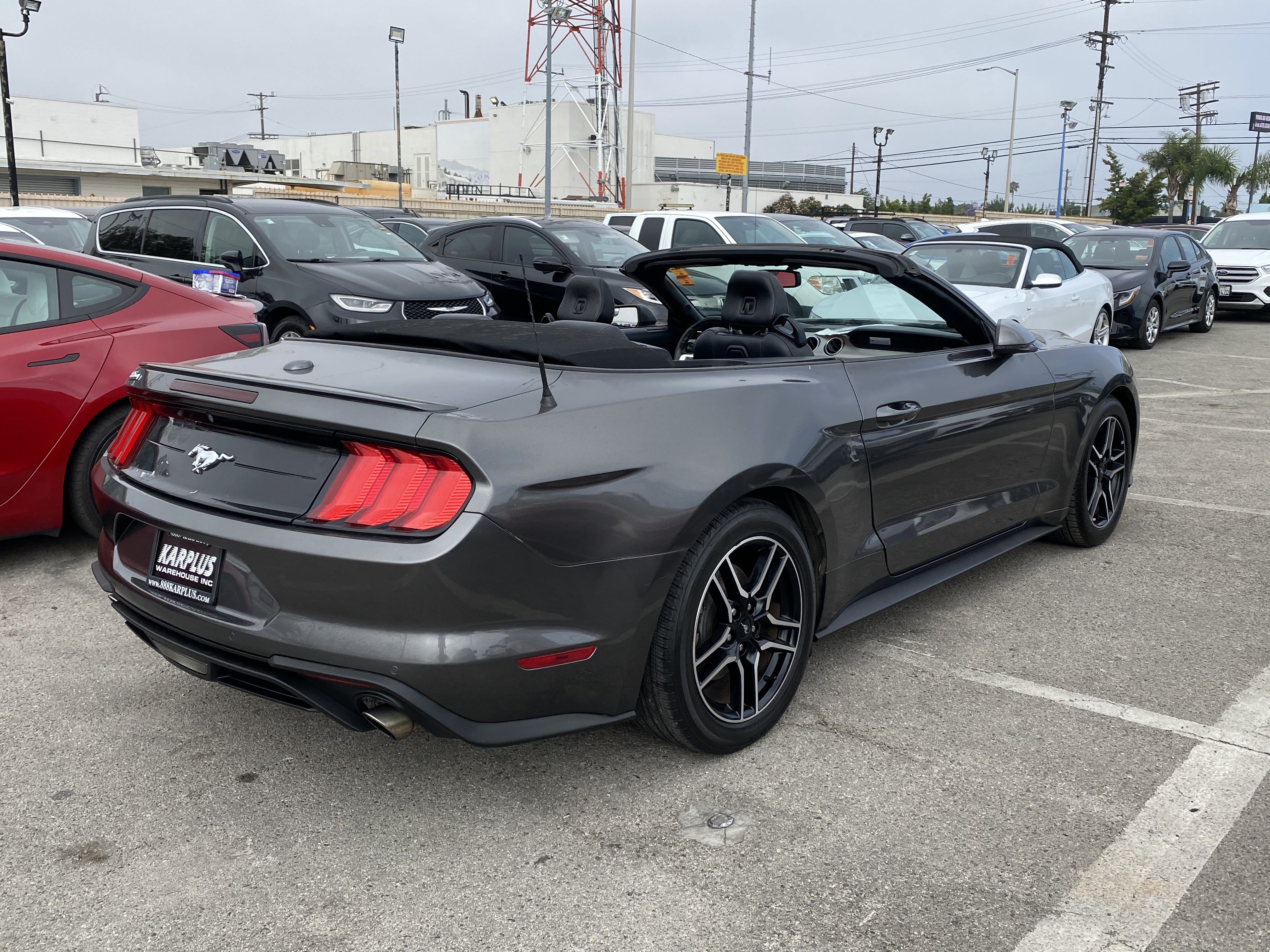 Used 2018 Ford Mustang Premium RWD image 10