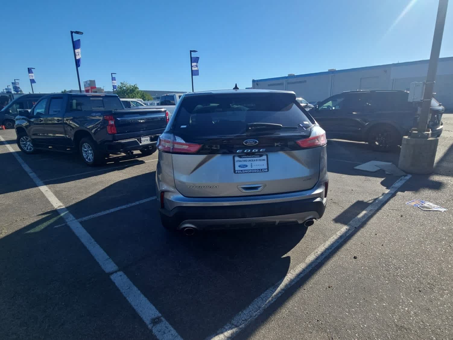 Used 2022 Ford Edge Titanium AWD/4WD image 7