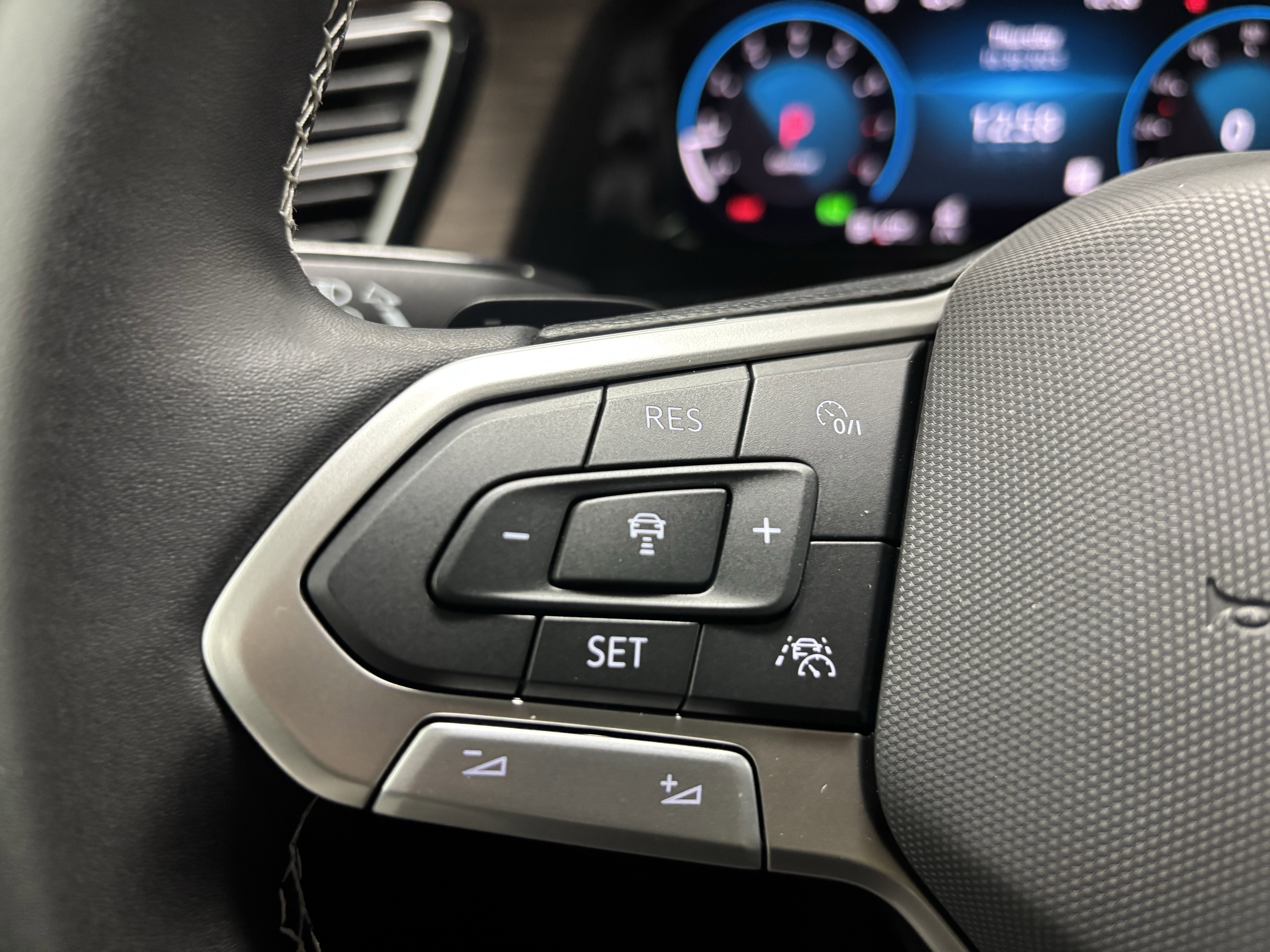 New 2026 Volkswagen Atlas SEL image 27