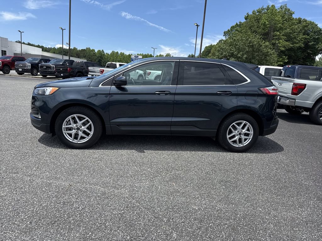 Used 2023 Ford Edge SEL w/ Convenience Package AWD/4WD image 4