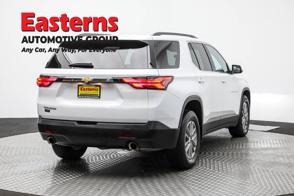 Used 2022 Chevrolet Traverse LT image 5
