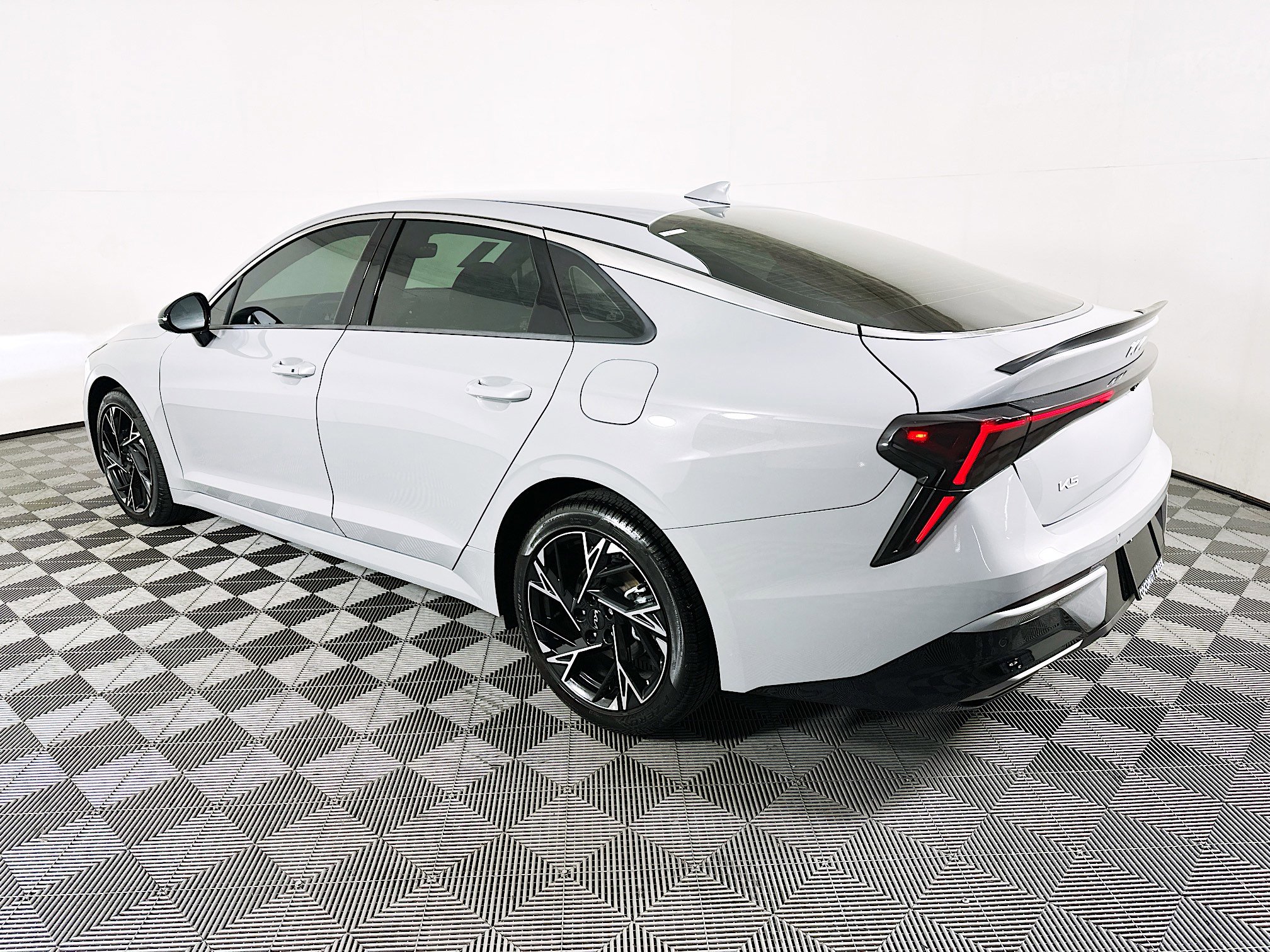 Used 2025 Kia K5 GT-Line image 5