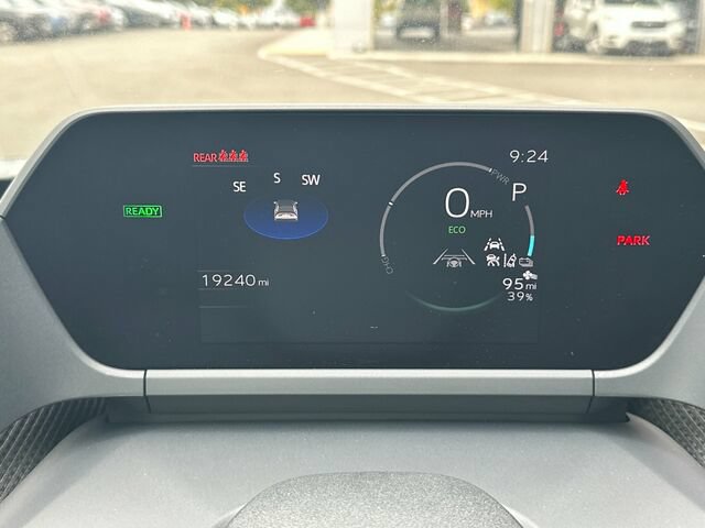 Used 2024 Toyota bZ4X FWD image 30