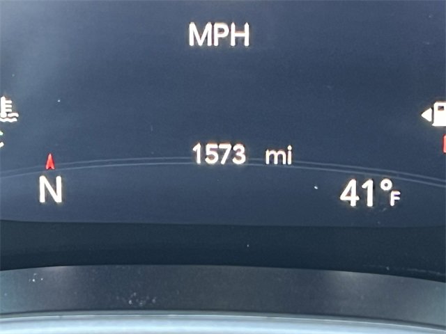 Certified 2026 Chrysler Pacifica Select w/ S Appearance Package image 7