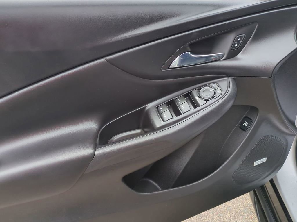 Used 2017 Chevrolet Volt Premier w/ Driver Confidence II Package image 21