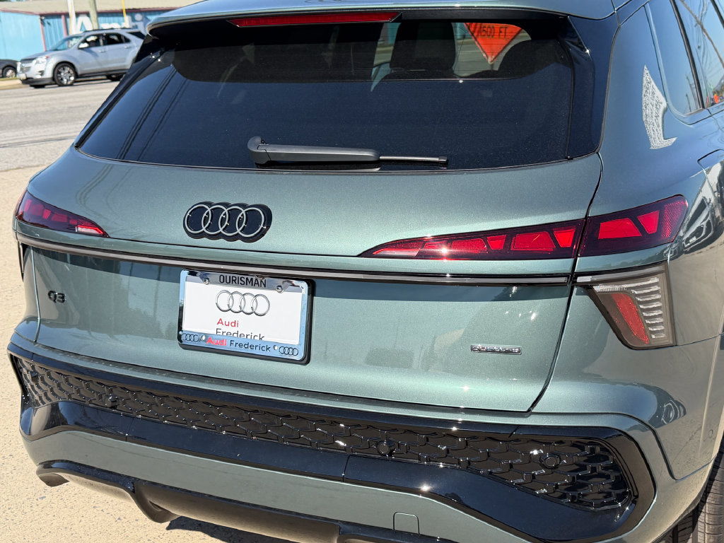 New 2026 Audi Q3 quattro 2.0T AWD/4WD image 5