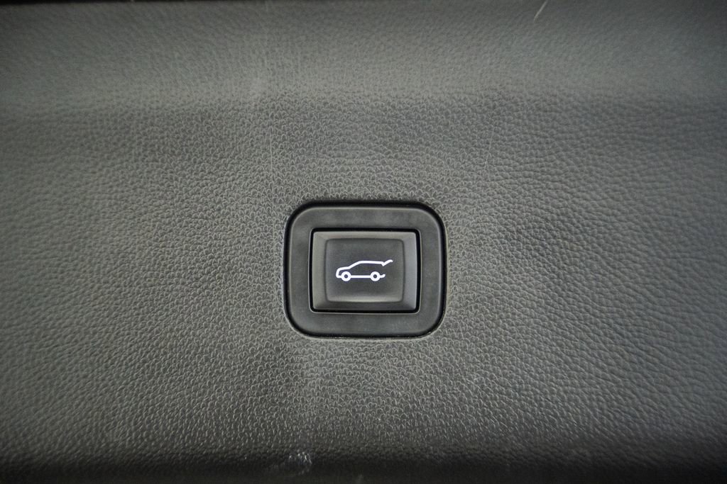 Used 2019 Buick Enclave Premium AWD/4WD image 11