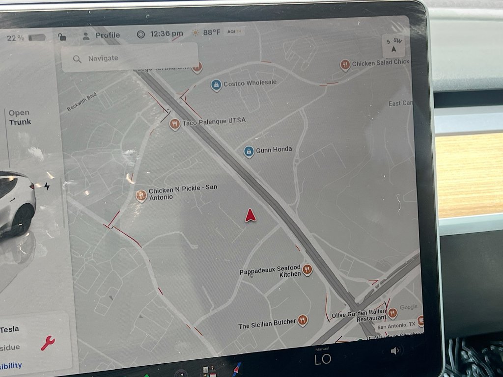 Used 2024 Tesla Model Y Long Range RWD image 13