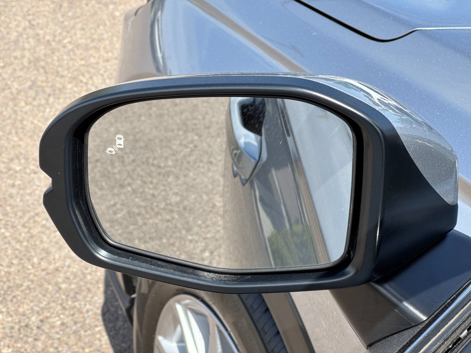 Used 2023 Honda CR-V EX-L image 39
