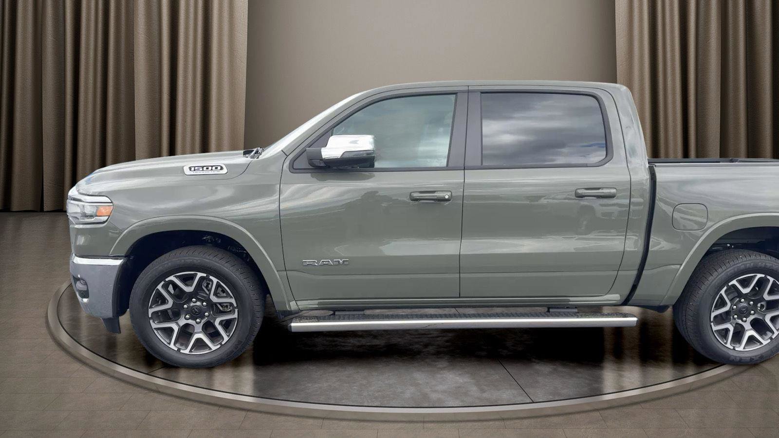 Certified 2026 RAM 1500 Laramie AWD/4WD image 9