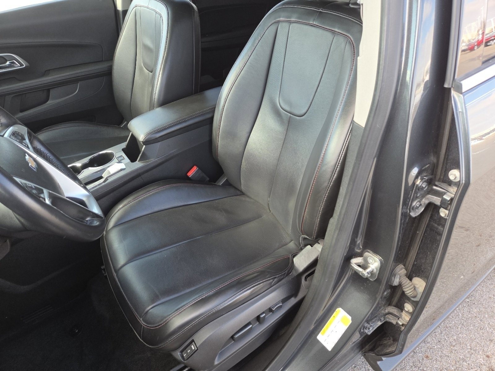 Used 2017 Chevrolet Equinox Premier w/ Enhanced Convenience Package image 22