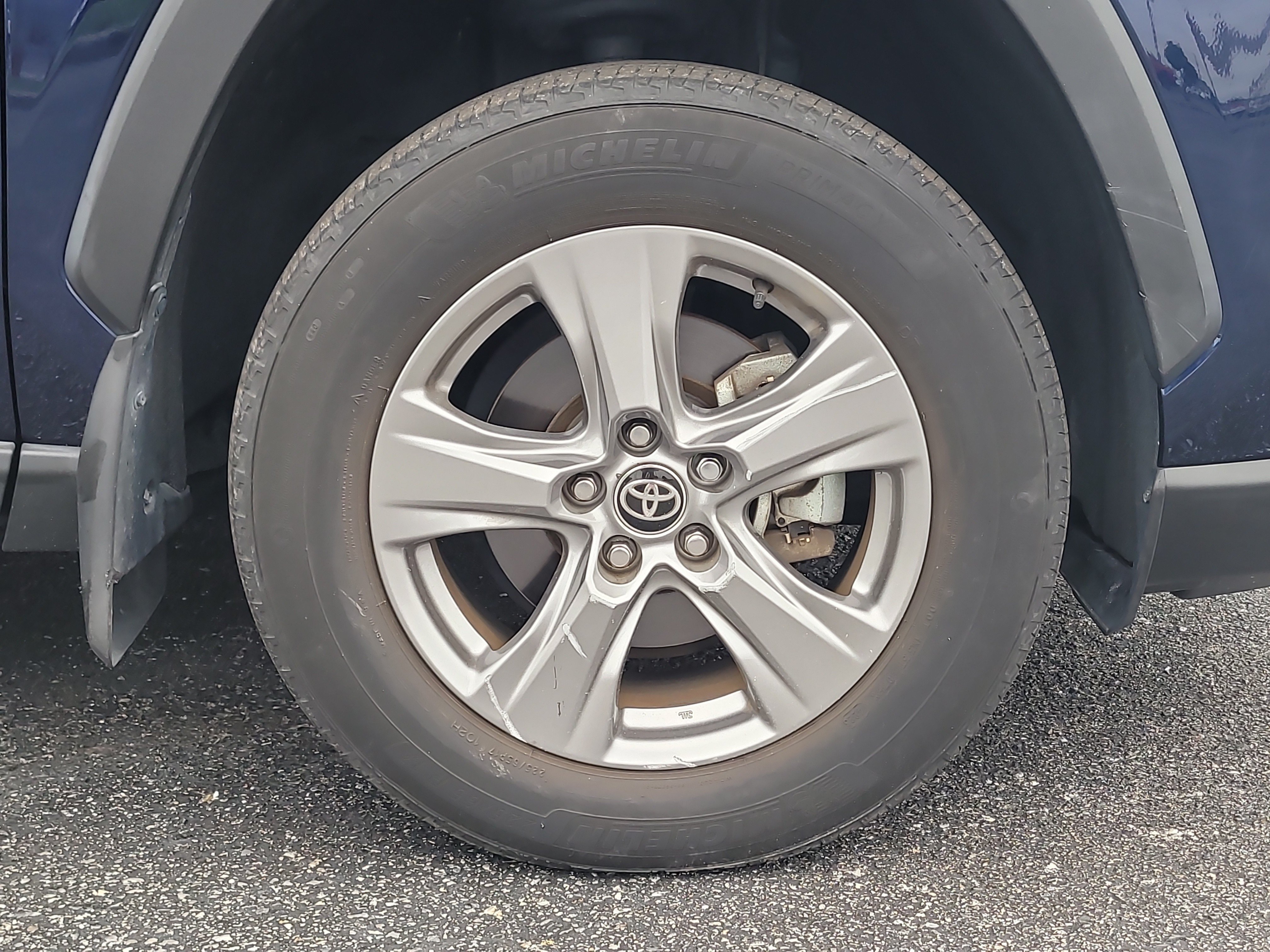 Certified 2024 Toyota RAV4 XLE AWD/4WD image 9