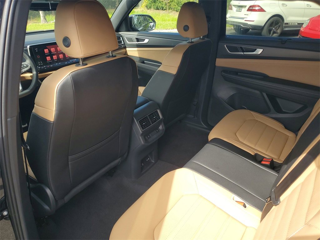 New 2026 Volkswagen Atlas Cross Sport SEL R-Line image 12