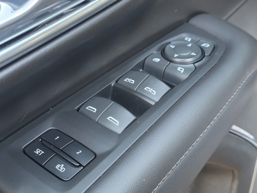 Used 2023 Chevrolet Tahoe Z71 w/ Z71 Off-Road Package image 30