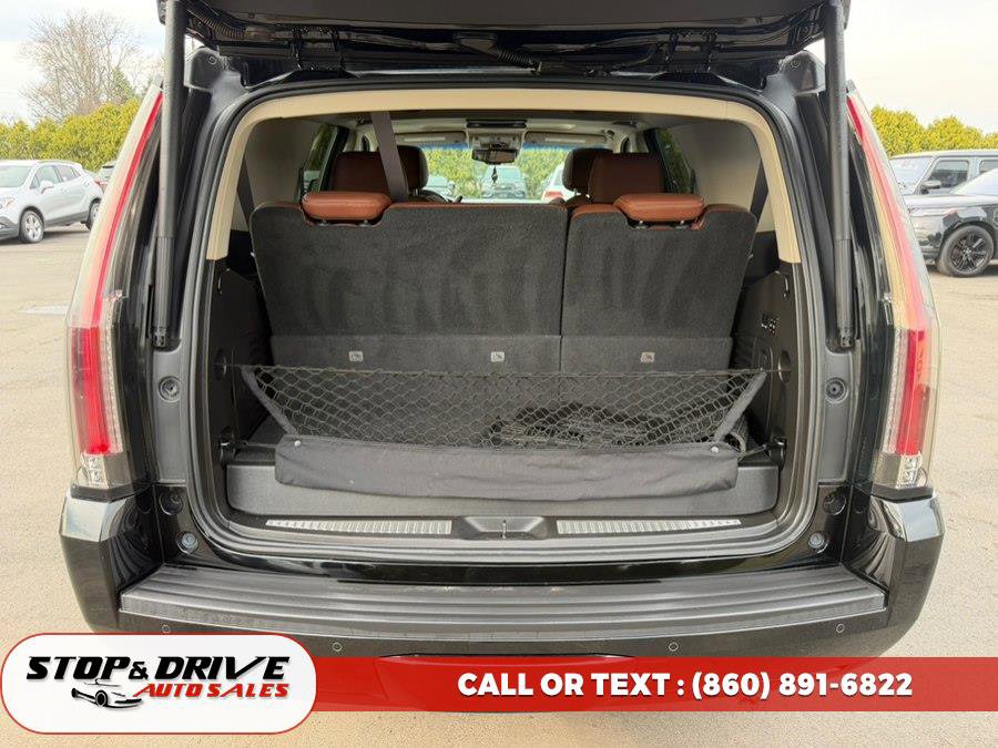 Used 2015 Cadillac Escalade Premium image 21