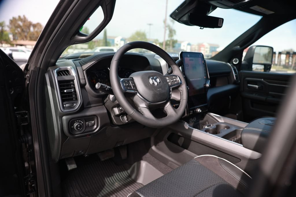 New 2026 RAM 3500 Laramie AWD/4WD image 13
