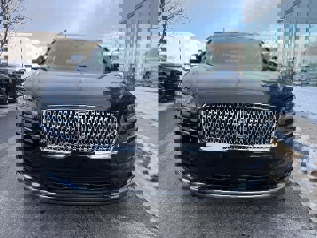 Used 2023 Lincoln Nautilus Reserve image 2