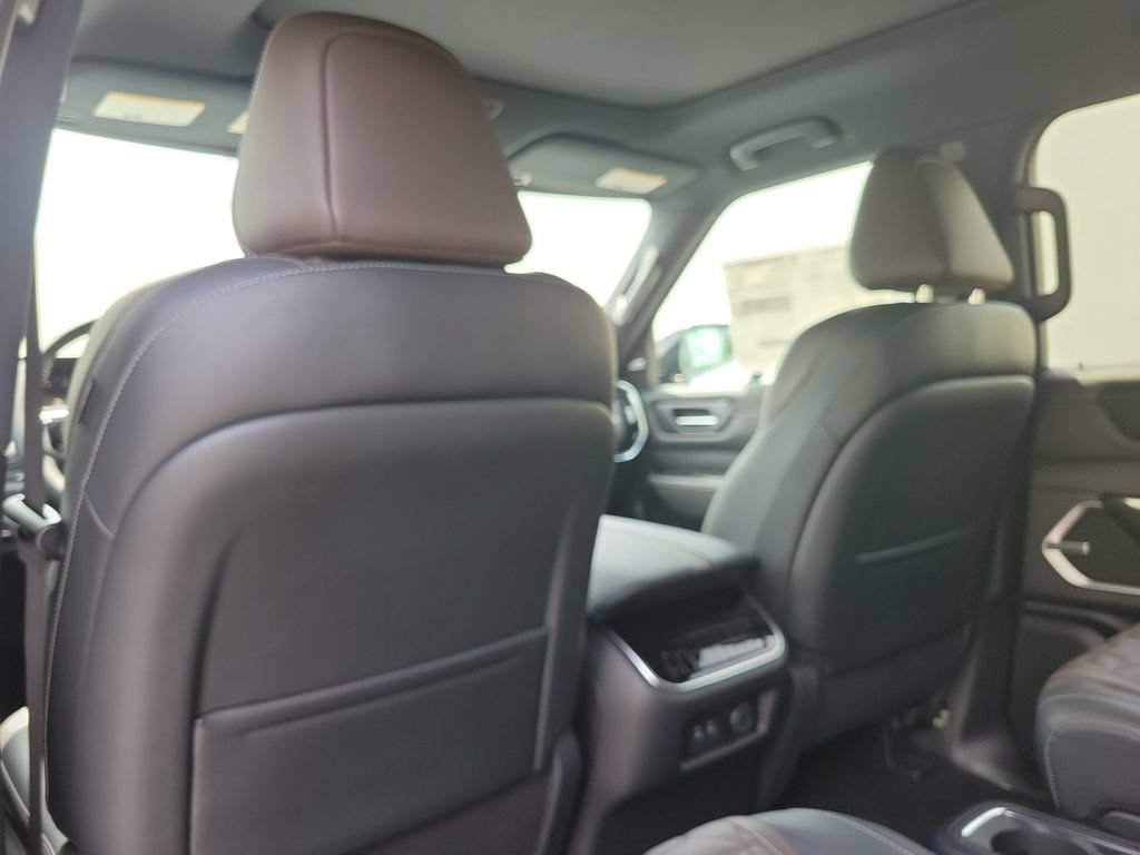 New 2026 Nissan Armada Platinum AWD/4WD image 17